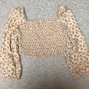 Long Sleeve Crop Top perfect for this Fall!🍂